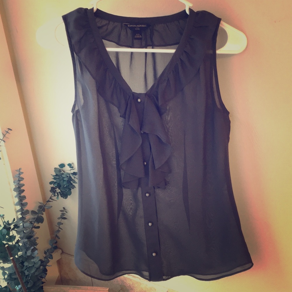 Banana republic sleeveless blouse.